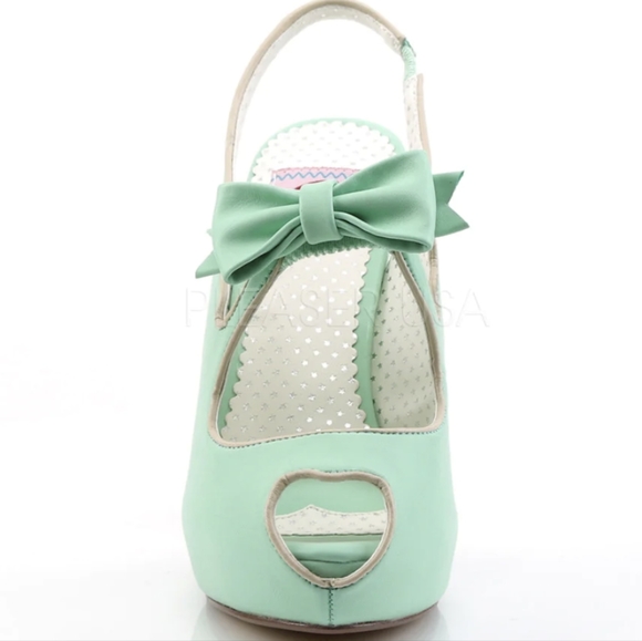 💖HP💖 NWOT Pin Up Couture Bettie Mint Sandal With Cutout Heart - Picture 3 of 13